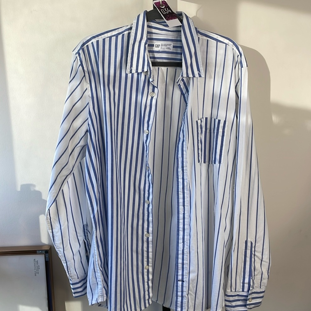 GAP Blue and White Vertical Stripe Button-Down Shirt